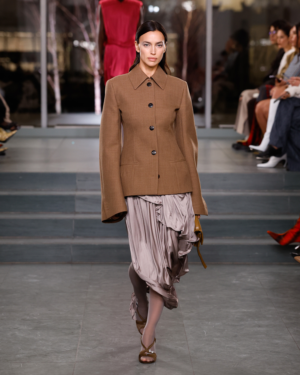 TB_FW25_SHOW_look_039_4x5