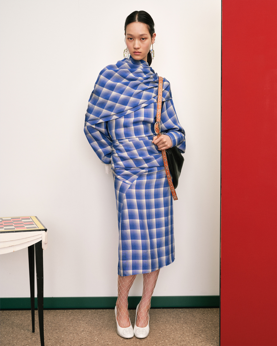 Low-Res-150-DPI-TB_RES26_LOOKBOOK_LOOK_15_4X5
