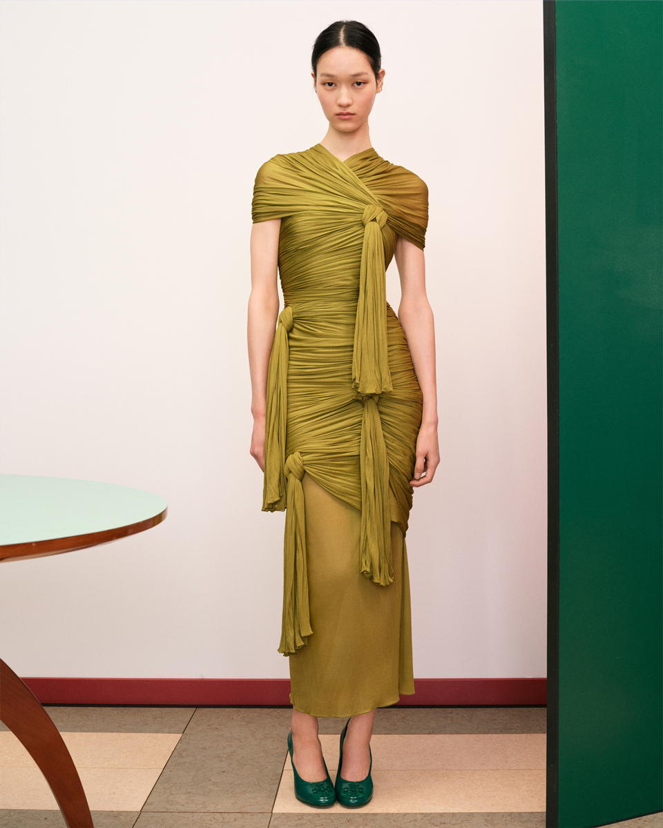 Low-Res-150-DPI-TB_RES26_LOOKBOOK_LOOK_19_4X5