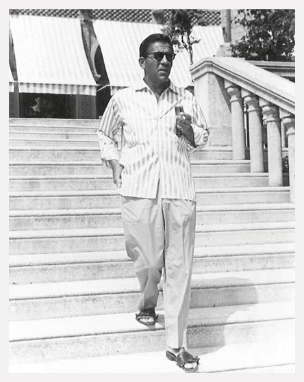 AboutUs_Family2_M_0524