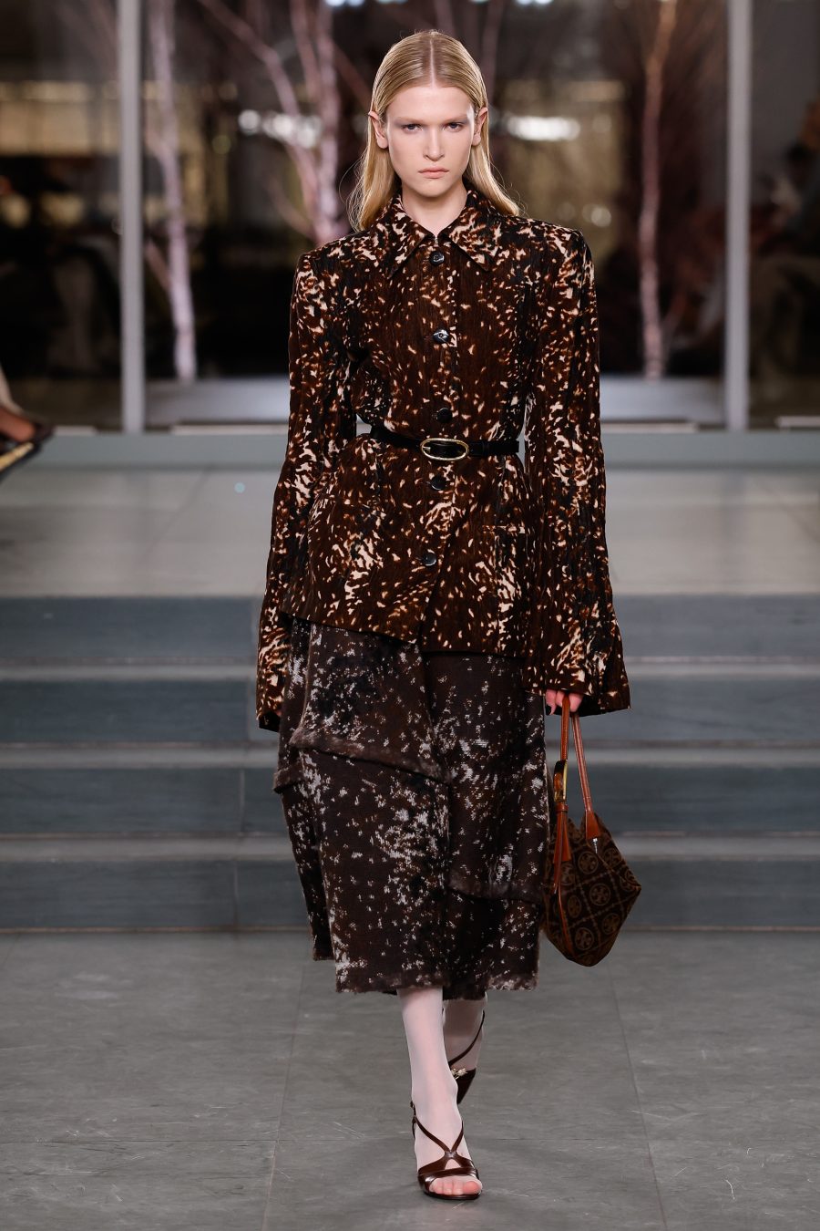 TB_FW25_SHOW_look_015_4x5