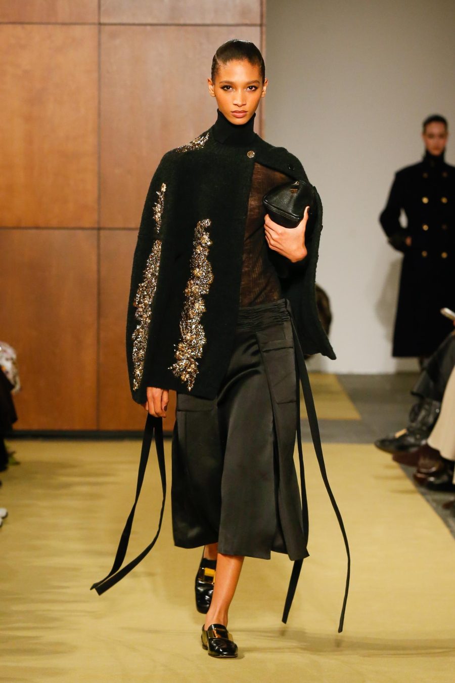 TB_FW26_SHOW_LOOK_011_2X3