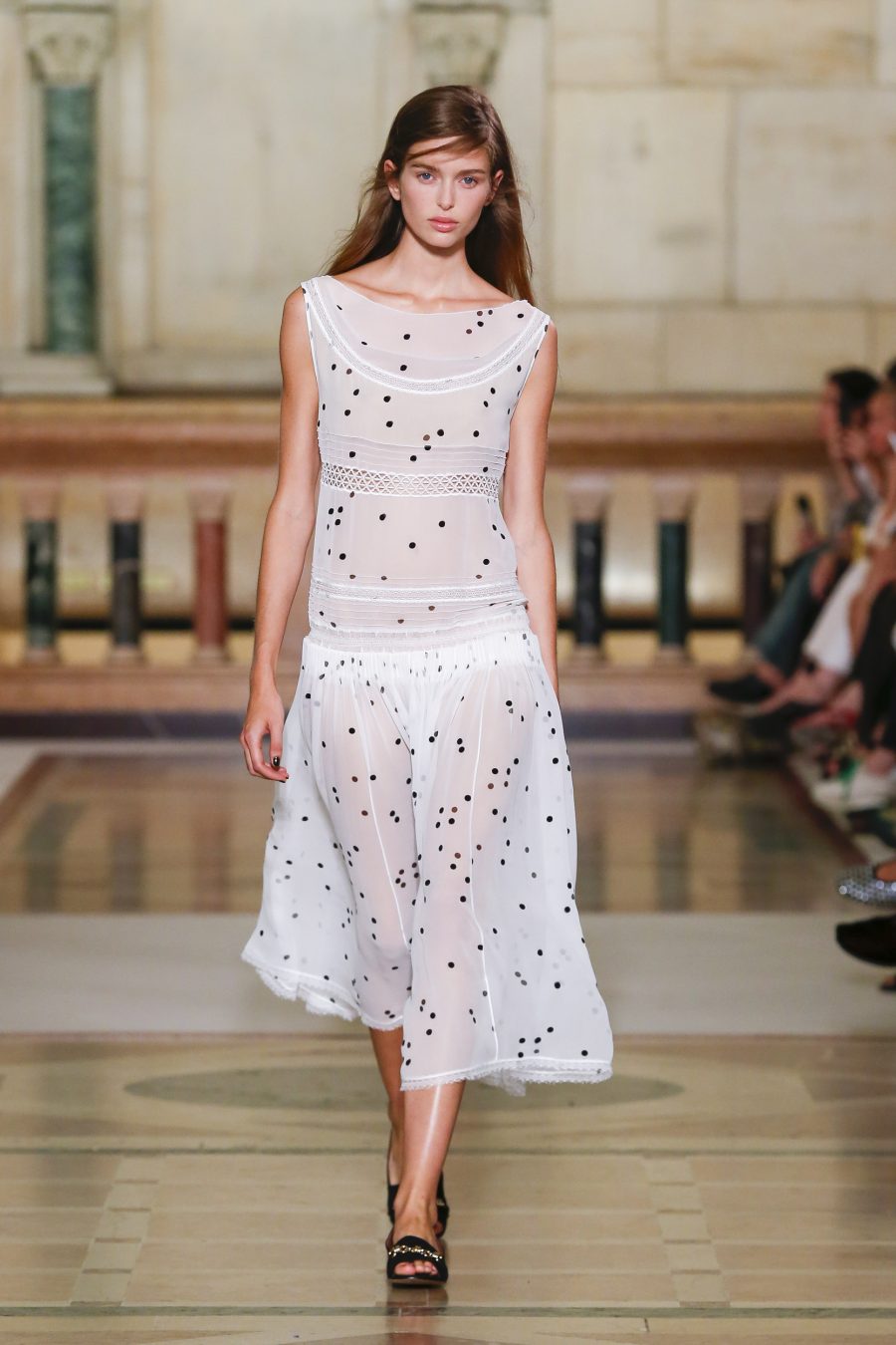 TB_SS26_SHOW_LOOK_26_4X5.jpg
